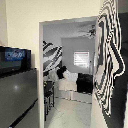 Cozy Studio, Prime Location, Remodeled, 1 Parking غرب شاطئ بالم المظهر الخارجي الصورة