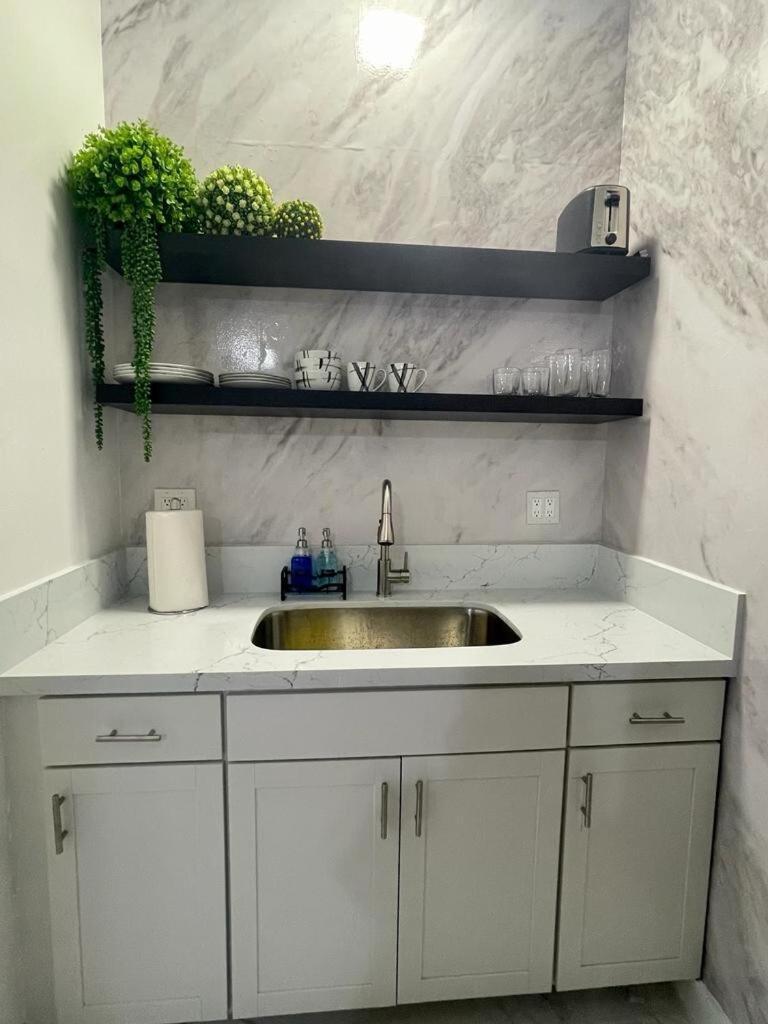 Cozy Studio, Prime Location, Remodeled, 1 Parking غرب شاطئ بالم المظهر الخارجي الصورة