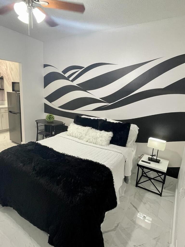 Cozy Studio, Prime Location, Remodeled, 1 Parking غرب شاطئ بالم المظهر الخارجي الصورة
